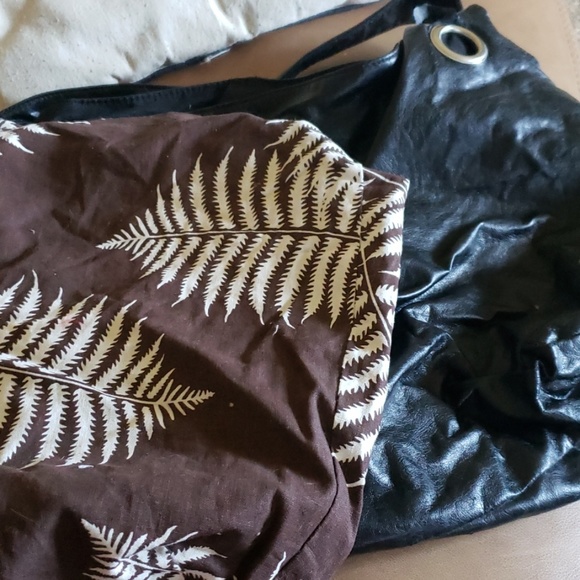 Purses - Picture 5 of 5